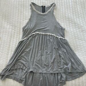 Vestique grey tank with eyelet